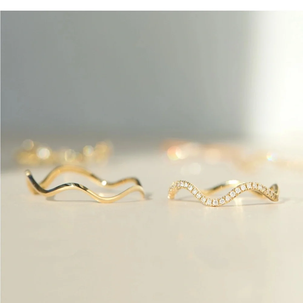 Catbird Pavé Diamond Ribbon Ring - Picture 4 of 5